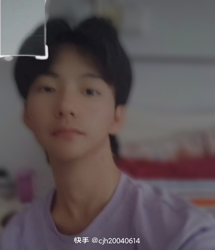 钱嘉豪的第一张照片--遂宁闪婚服务中心