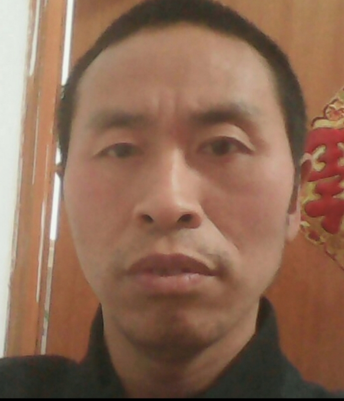 山的第一张照片--遂宁闪婚服务中心
